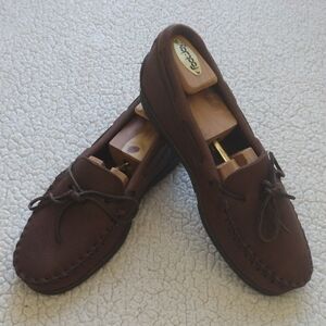 Minnetonka Brown Leather Moccasins/Loafers/Casual Shoes  10/10.5